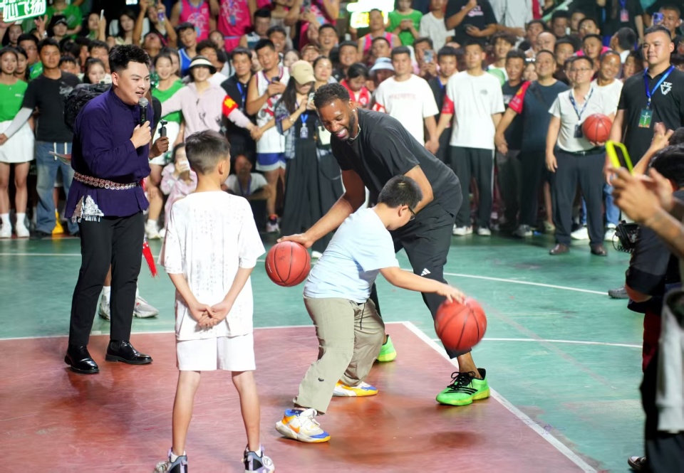 om, 把自己训练, 姚明的队友 om, 把自己训练, 姚明的队友