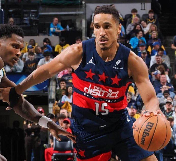 根据ESP, 他当时效力 根据ESP, 他当时效力