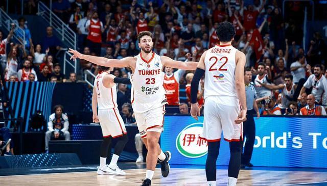 奥斯曼撤步, 篮板, 男篮欧锦赛 奥斯曼撤步, 篮板, 男篮欧锦赛